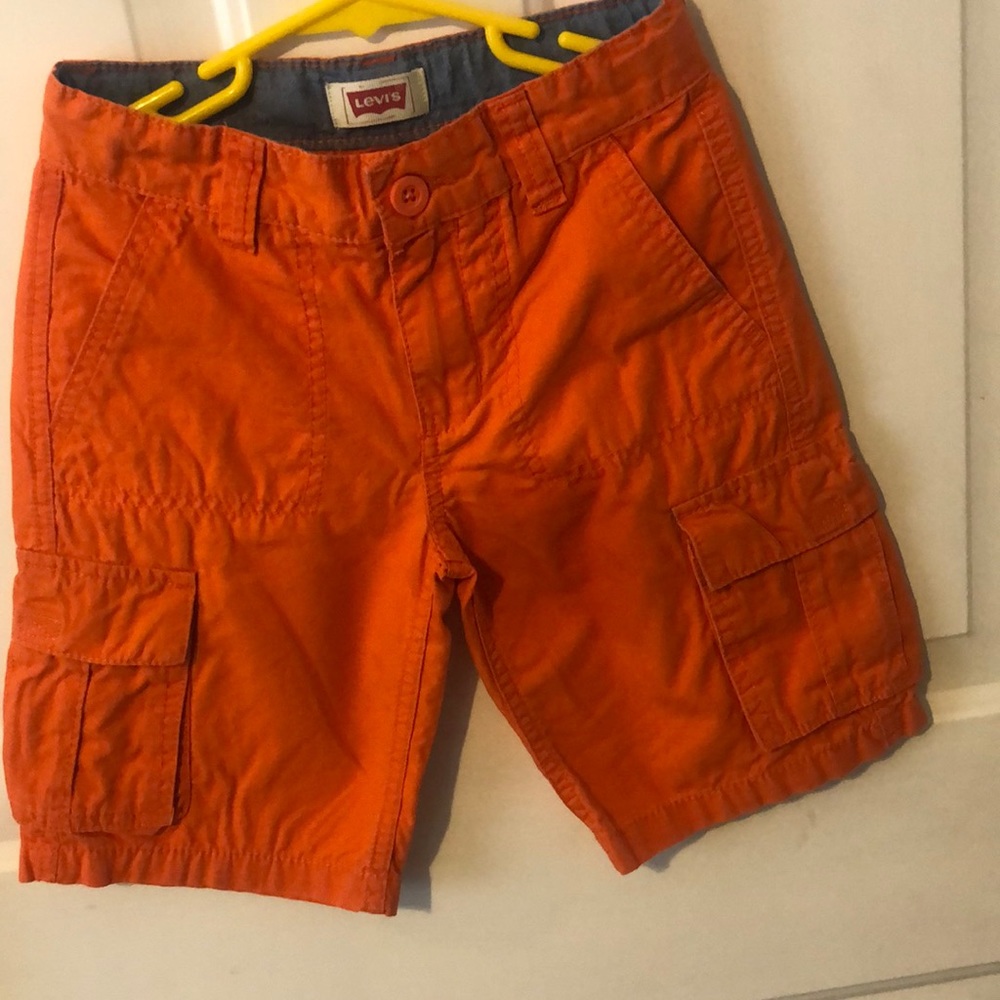 Boys size 7 regular orange Levi cargo shorts, adjustable waistband straps